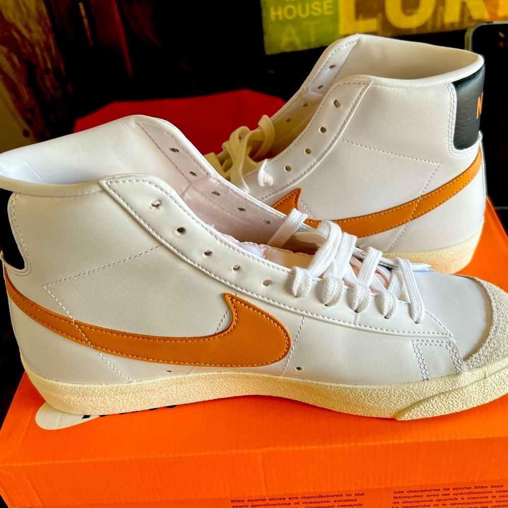NIKE BLAZER MID ‘77 VNTG